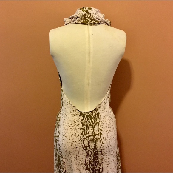 Snake Skin Backless Dress w/Hood - Picture 4 of 8